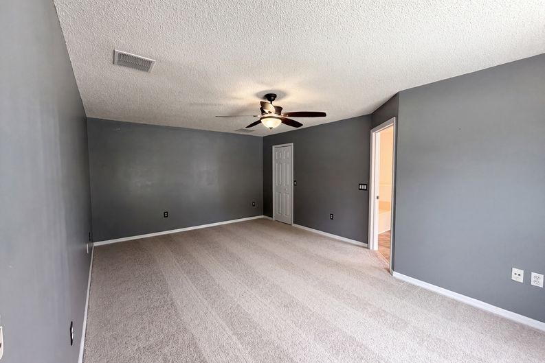 Photo 10 of 20 of 2366 Belen Dr, Deltona, FL