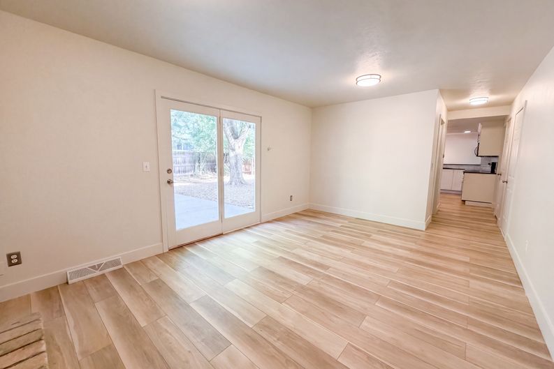 Photo 13 of 43 of 7447 S Ames Ct, Littleton, CO