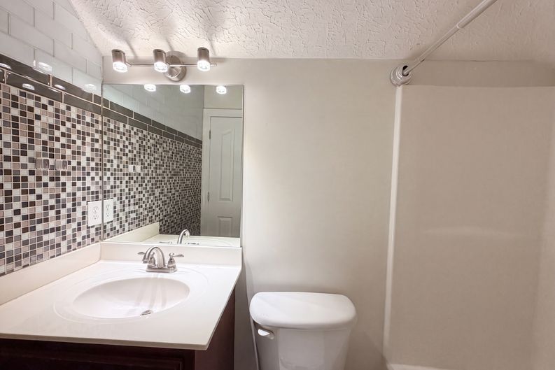 Photo 23 of 30 of 1044 Laramie Ct, Murfreesboro, TN
