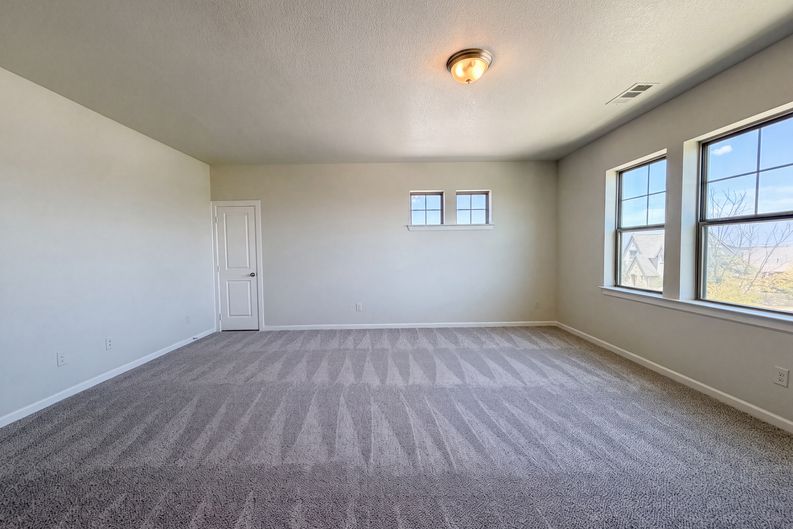 Photo 13 of 21 of 1901 Crested Ridge Rd, Aledo, TX