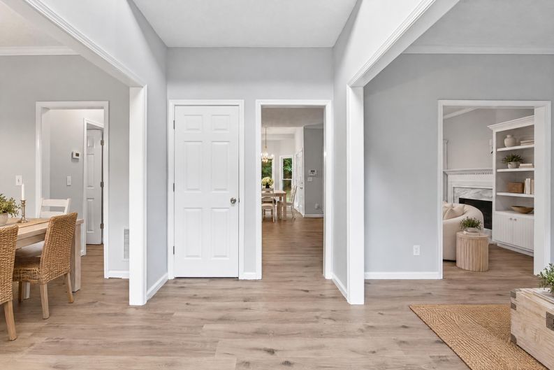 Photo 9 of 37 of 3504 Wellsley Dr, Powder Springs, GA