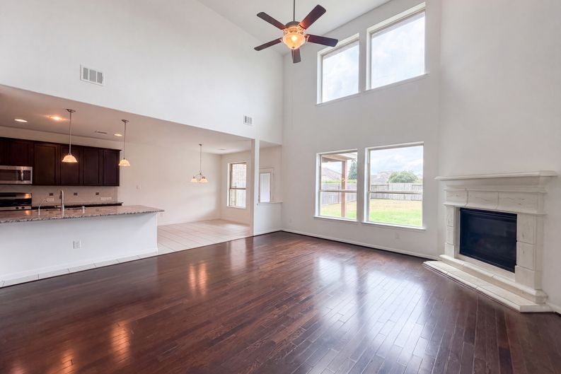 Photo 14 of 28 of 19607 Pecos Bend Ct, Cypress, TX