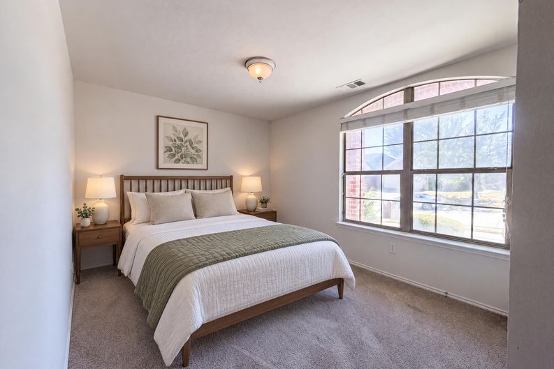 Photo 10 of 14 of 605 Crystal Falls Dr, McKinney, TX