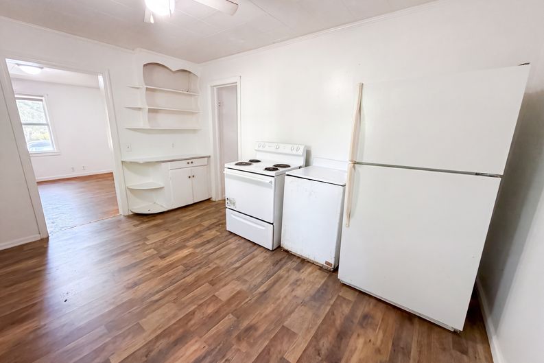 Photo 10 of 15 of 441 Byrnes St, Allendale, SC
