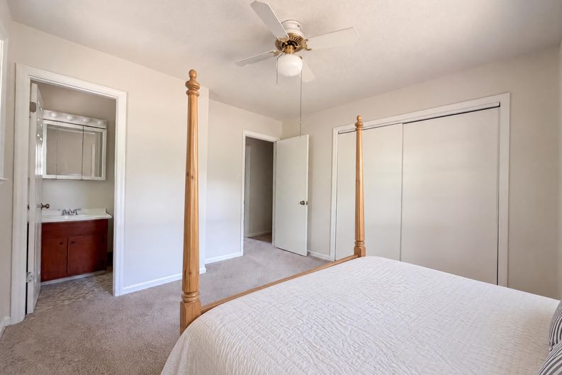 Photo 10 of 16 of 406 Lafayette Way, Camden, SC
