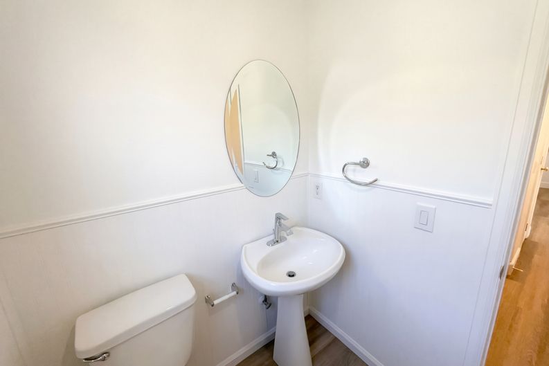 Photo 8 of 20 of 9686 Fairwood St, Littleton, CO