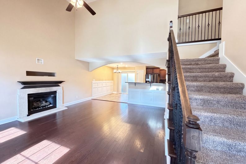 Photo 3 of 28 of 3208 Timberdale Dr, Clarksville, TN