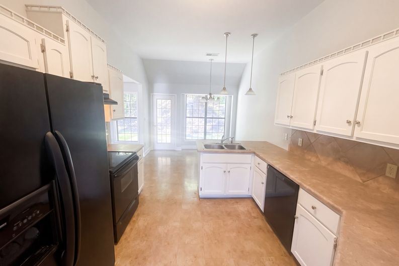 Photo 9 of 21 of 5464 Virginia Way, Bessemer, AL
