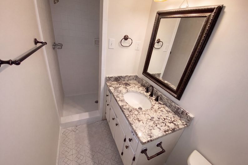 Photo 42 of 56 of 4676 Fairway Dr, Pinson, AL