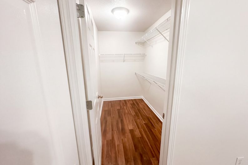 Photo 10 of 25 of 902 Haverhill Cir, Warner Robins, GA