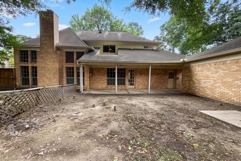 Photo 5 of 27 of 6902 Fawncliff Dr, Houston, TX