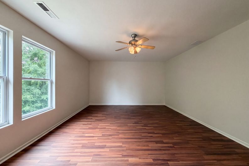 Photo 11 of 25 of 382 Kendall Dr, Winston Salem, NC