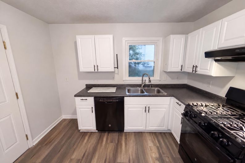 Photo 7 of 21 of 204 Arbor Way, Dallas, GA