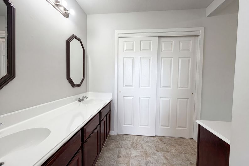 Photo 16 of 21 of 807 Mountain Meadows Dr, Katy, TX