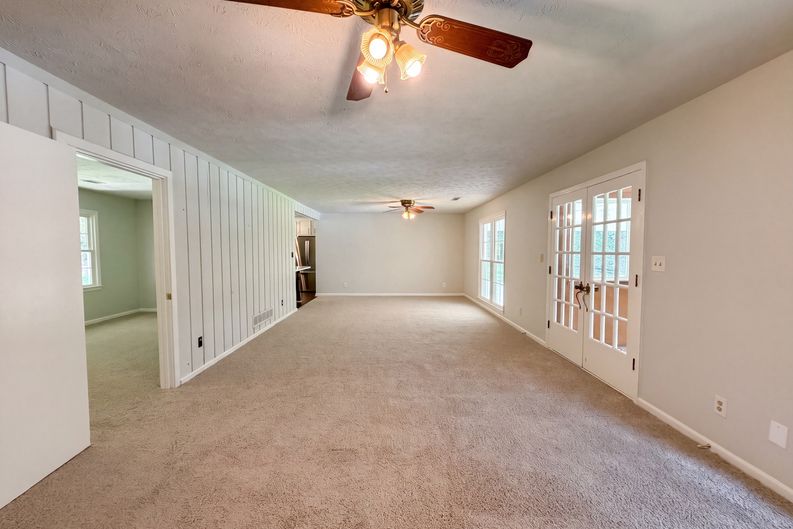 Photo 6 of 34 of 2310 McEachern School Rd, Powder Springs, GA
