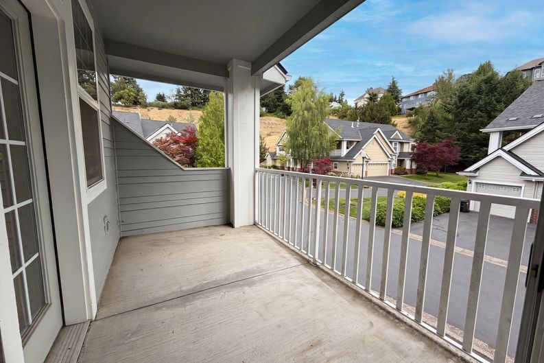Photo 5 of 17 of 5155 Summerlinn Way, West Linn, OR