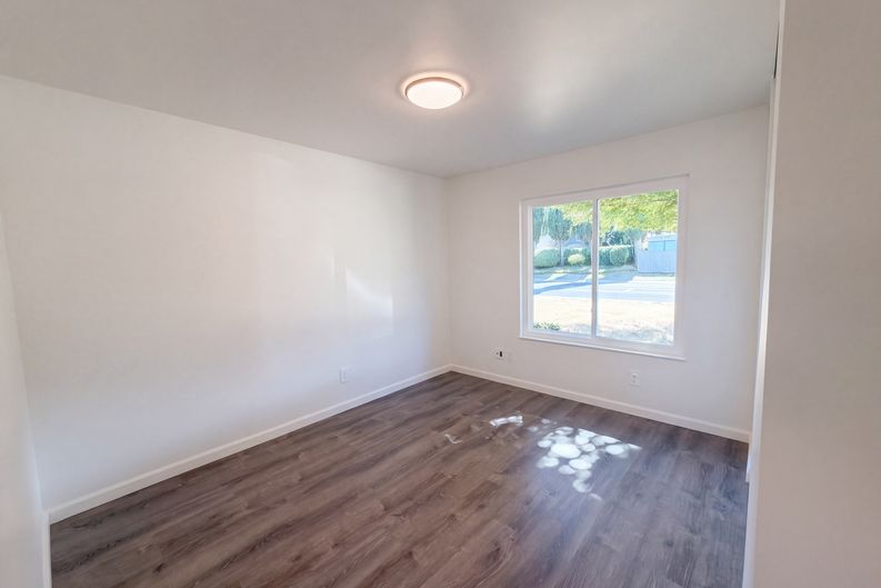 Photo 21 of 37 of 10539 Georgetown Dr, Rancho Cordova, CA