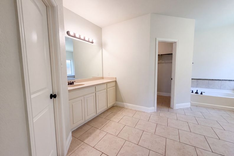 Photo 14 of 23 of 1683 St Croix St, Burleson, TX