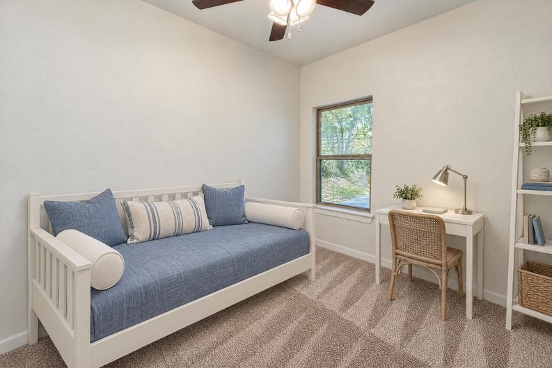 Photo 10 of 17 of 186 S Preston St, Alvarado, TX