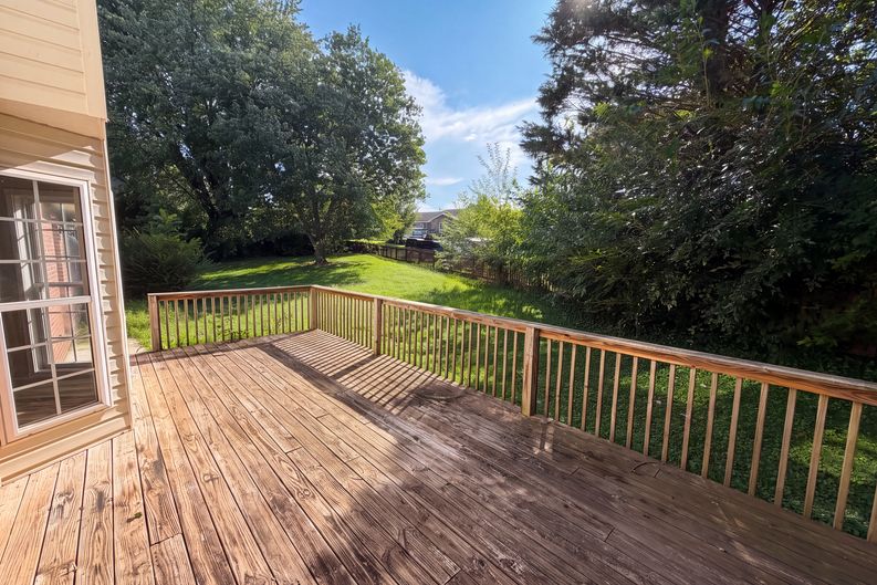 Photo 23 of 27 of 518 Glenfield Cir, Maryville, TN