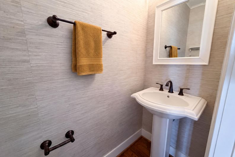 Photo 22 of 27 of 11301 Willowdale Dr, Germantown, MD
