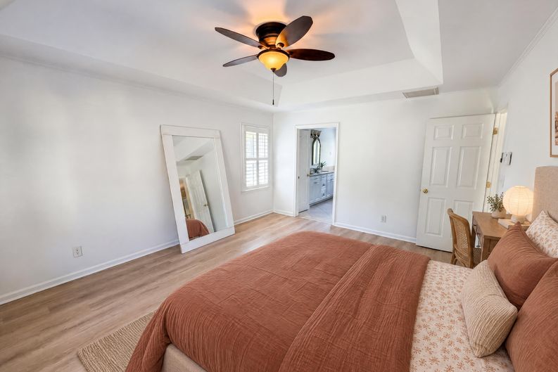 Photo 11 of 21 of 15130 Stonegreen Ln, Huntersville, NC