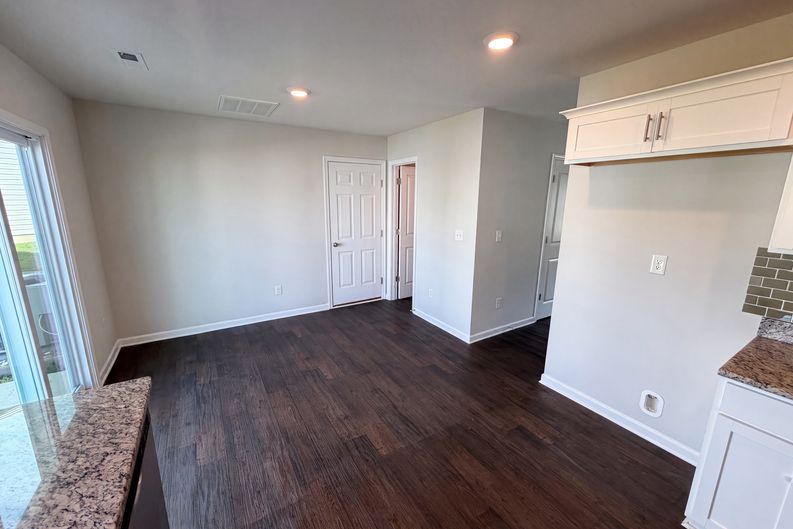 Photo 10 of 23 of 7244 Finnigan Rd, Charlotte, NC