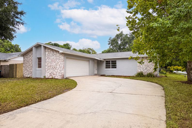 Photo 20 of 24 of 8310 Rolling Log Dr, Orlando, FL