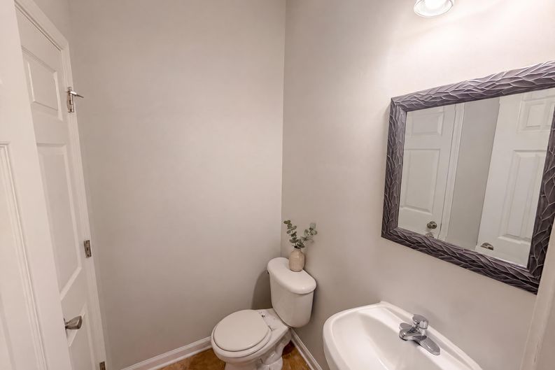 Photo 14 of 20 of 7553 Rutgers Cir, Fairburn, GA