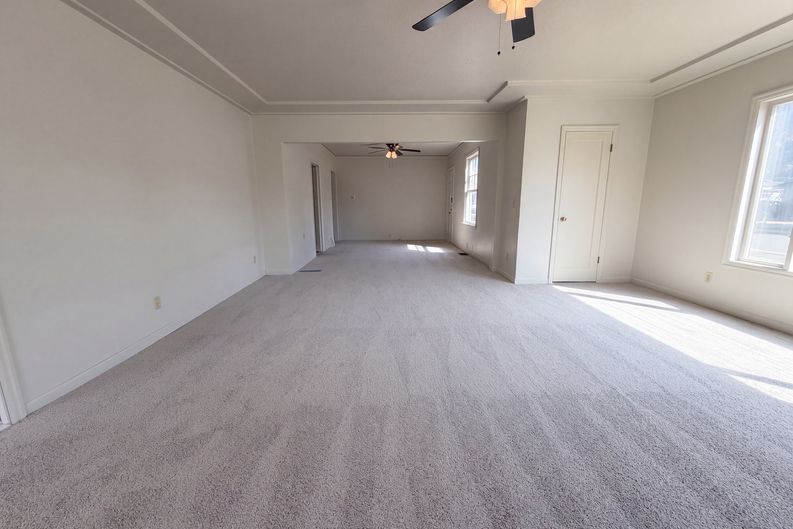 Photo 3 of 20 of 4815 SE 99th Ave, Portland, OR