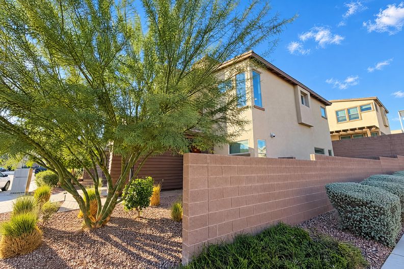 Photo 23 of 25 of 516 Founders Creek Ave, North Las Vegas, NV