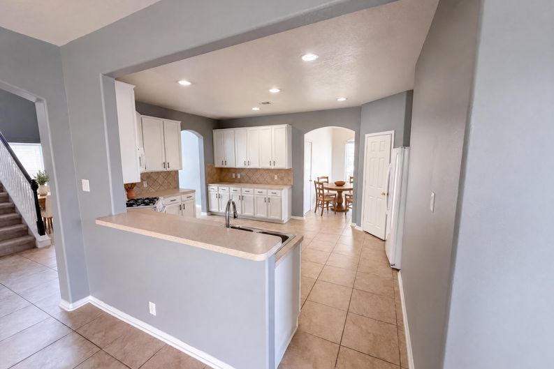 Photo 9 of 38 of 20610 Wren Hollow Way, Humble, TX