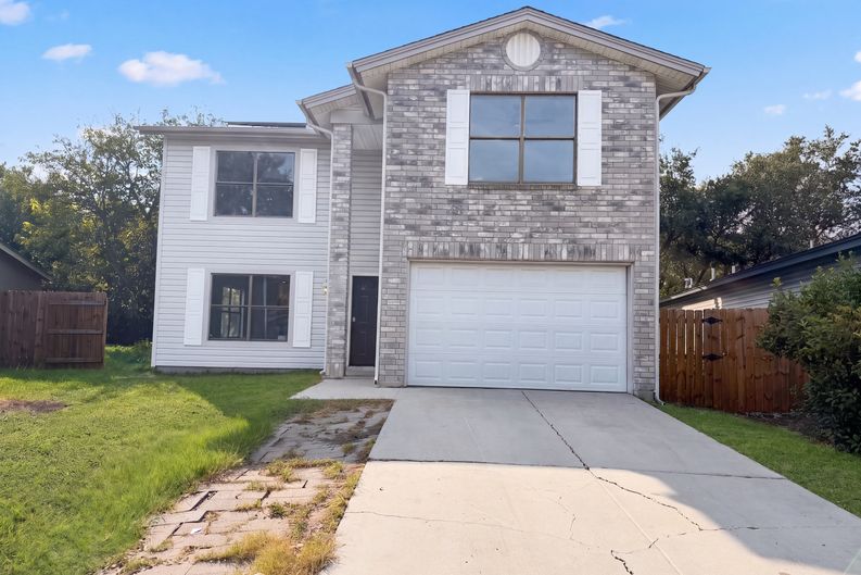 Photo 15 of 16 of 6800 Rebel Grove Dr, Converse, TX