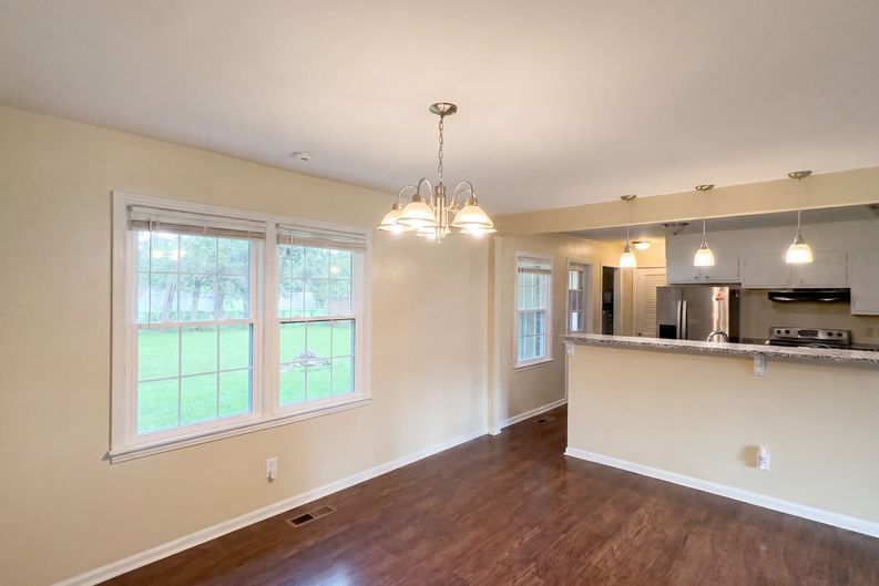 Photo 6 of 22 of 1808 Dailey Ter NW, Huntsville, AL