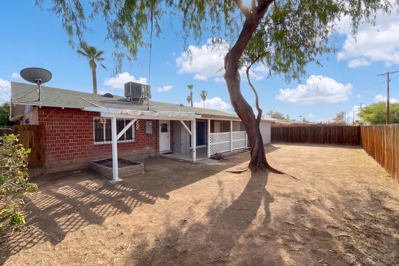 Photo 20 of 21 of 3544 W Sierra Vista Dr, Phoenix, AZ