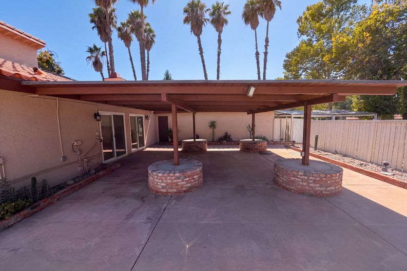 Photo 5 of 40 of 15408 Glentree Rd, Valley Center, CA