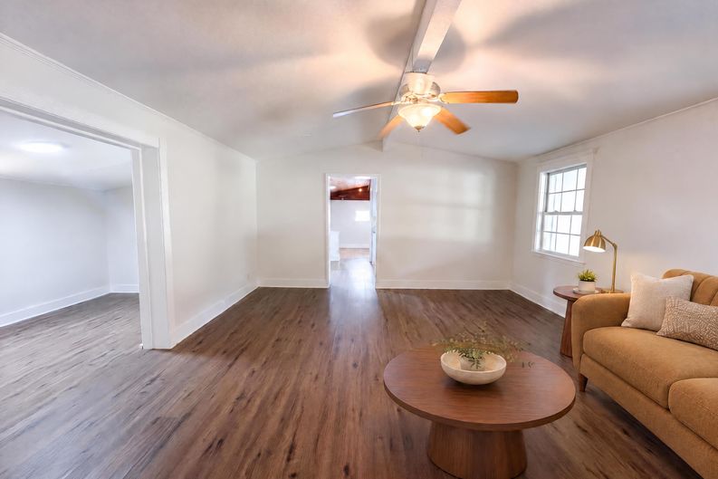 Photo 6 of 26 of 7405 S Desoto St, Tampa, FL