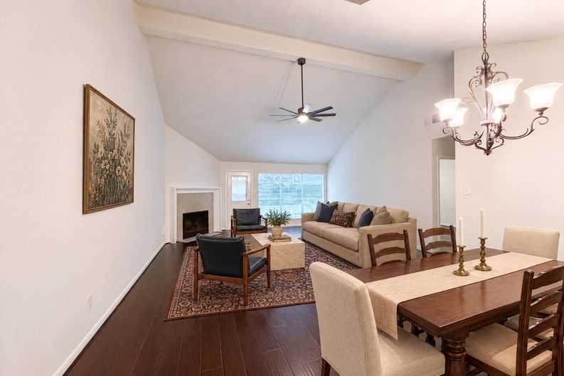 Photo 7 of 16 of 19414 Winding Branch Dr, Katy, TX