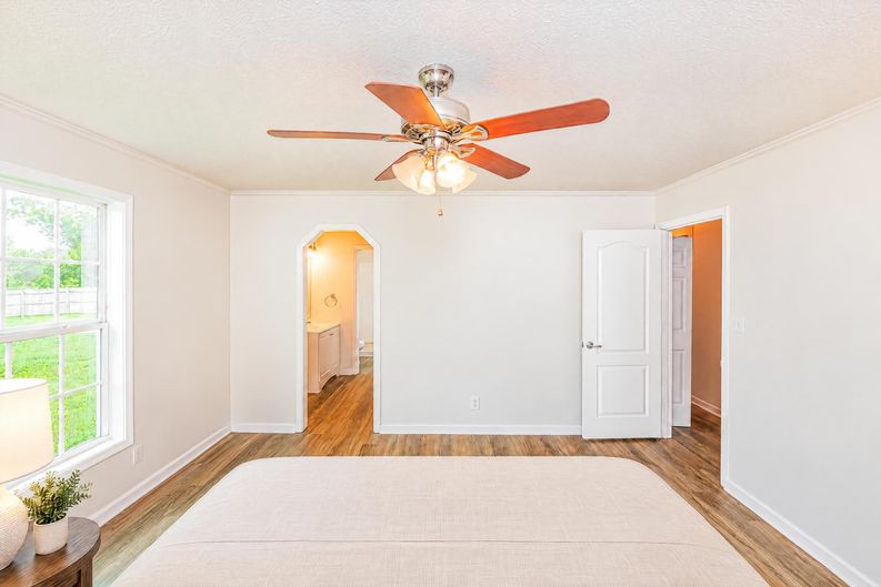 Photo 10 of 21 of 2919 Glebe Rd, Henderson, NC