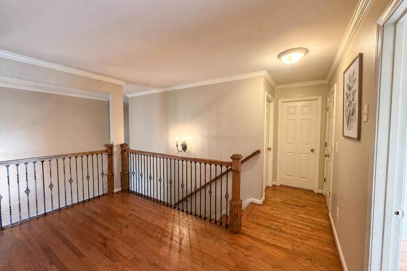 Photo 19 of 34 of 2299 Camden Dr SW, Marietta, GA