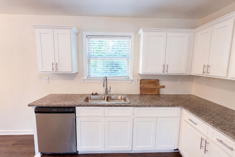 Photo 8 of 18 of 90 Ascott Trce, Covington, GA