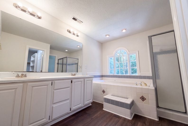 Photo 10 of 20 of 2501 Dunmore Ct, Wake Forest, NC