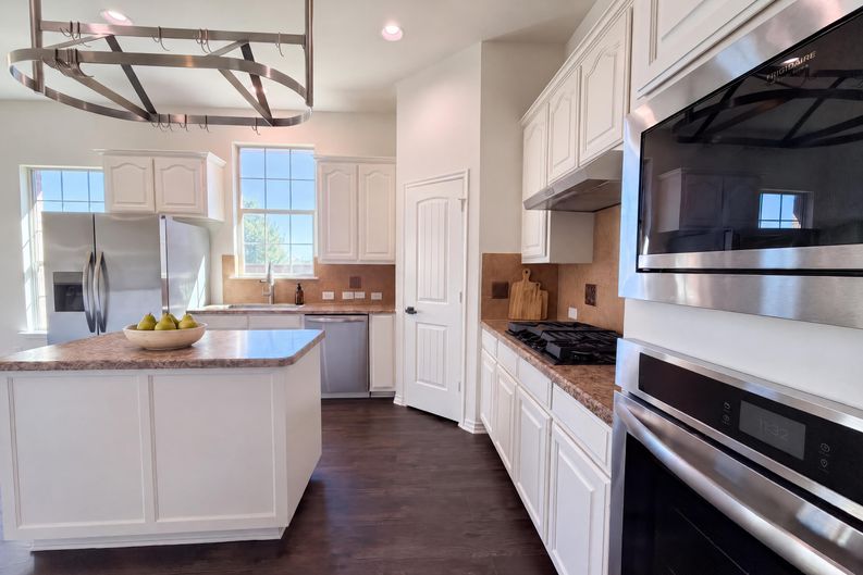 Photo 7 of 21 of 5800 Chuck Wagon Ln, McKinney, TX