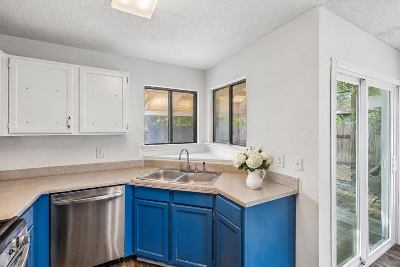 Photo 7 of 22 of 4508 Mesa Dr, Killeen, TX