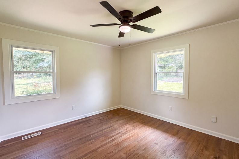 Photo 13 of 23 of 5656 Salem Rd, Covington, GA