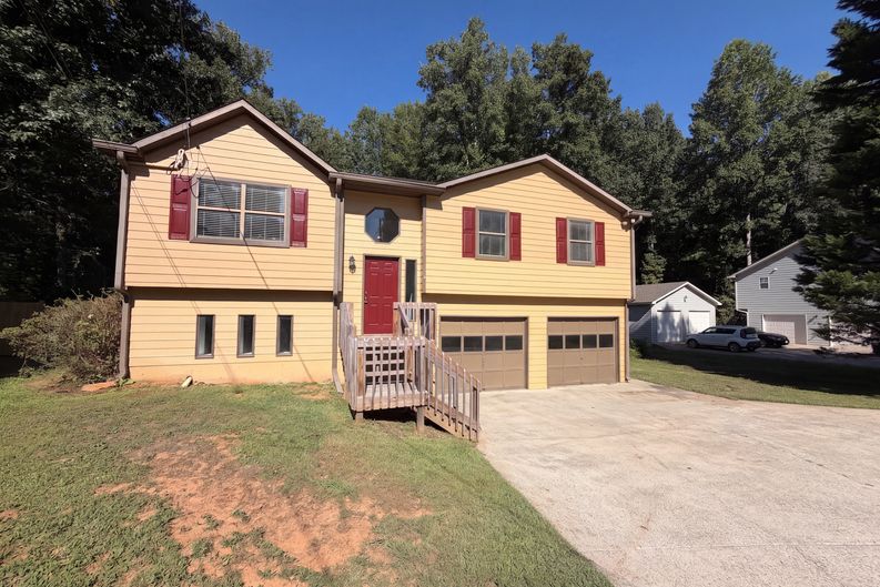 Photo 21 of 28 of 324 Adelene Way, Dallas, GA