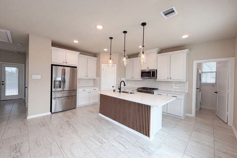Photo 6 of 18 of 23939 Oriole Valley Trl, Katy, TX