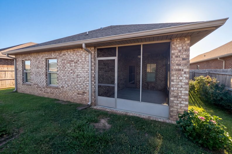 Photo 5 of 18 of 1740 Covington Ln, Foley, AL