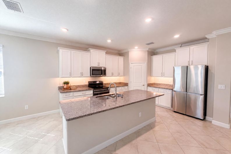 Photo 6 of 32 of 31351 Cannon Rush Dr, San Antonio, FL