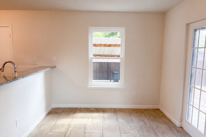 Photo 18 of 23 of 832 Brockden Dr, Mesquite, TX